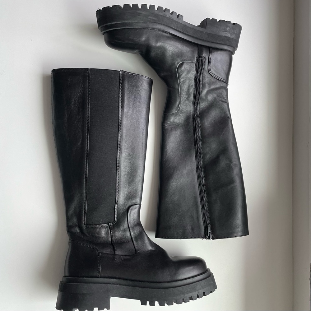 Sneaky Steve Boots